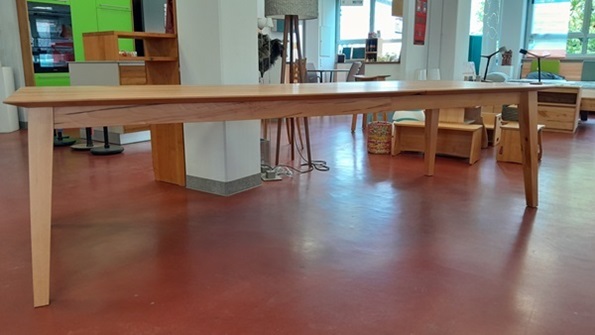 ALAN themaWOHNEN Auszugstisch massiver Tisch Reutlingen/Tübingen