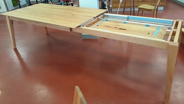 ALAN themaWOHNEN Auszugstisch massiver Tisch Reutlingen/Tübingen